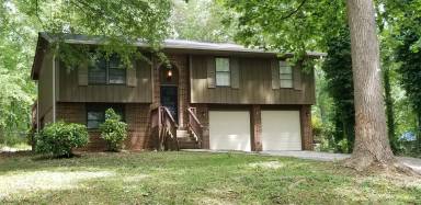 Main picture of 5912 Christopher Ln
