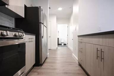Main picture of 276 Reock St