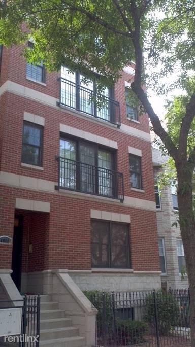 Main picture of 4844 N Damen Ave