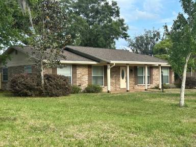 Main picture of 2724 Lexington Dr