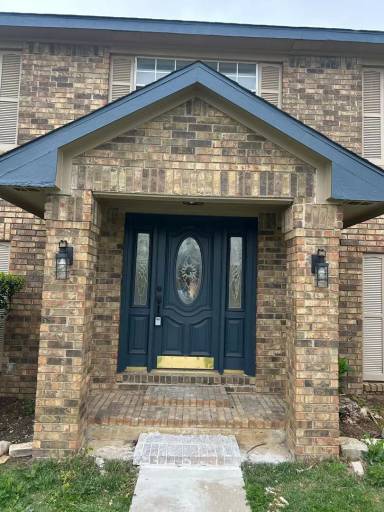 Main picture of 1131 Holly Dr