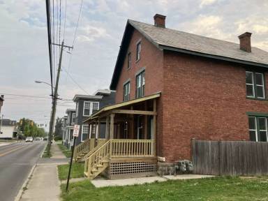 Main picture of 324 Taylor Ave