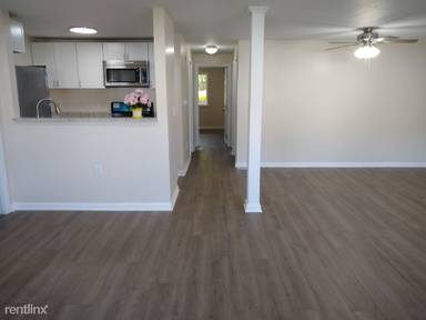 Main picture of Courtyard Condominium