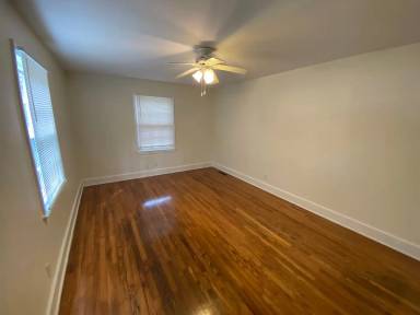 Main picture of 1202 N Duke St
