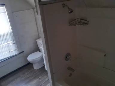 Main picture of 218 W Ashley St