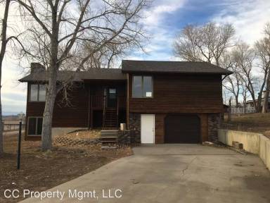 Main picture of 3216 Teewinot Dr