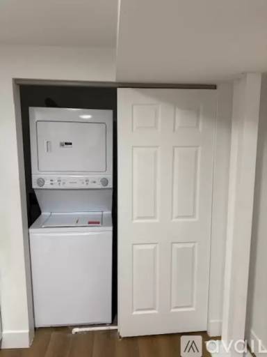 Main picture of 5839 S Michigan Ave
