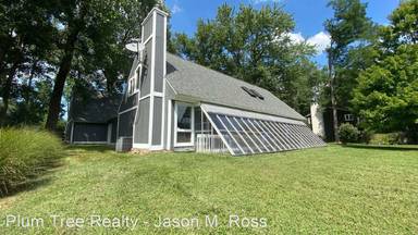 Main picture of 2032 Greenpine Dr