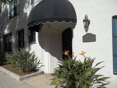 Main picture of 942 Beech St