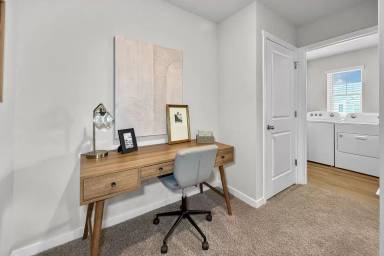 Main picture of 3681 Jasmine Ln