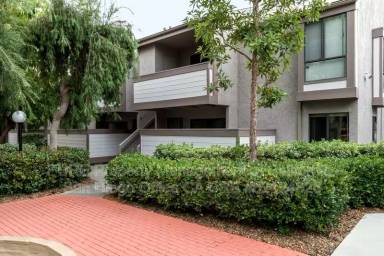 Main picture of 9129 Village Glen Dr