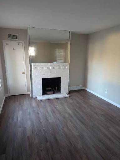 Main picture of 1251 Laughren Dr