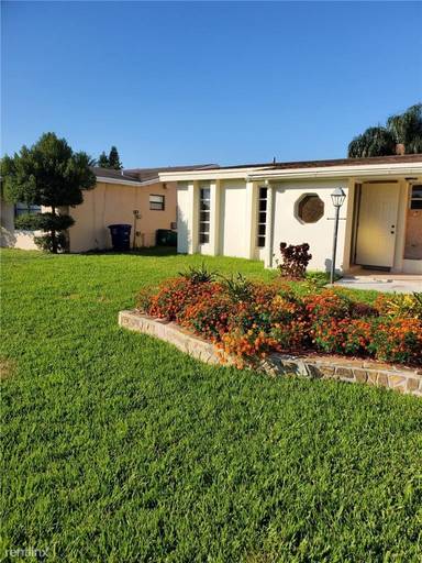 Main picture of 8437 Long Acre Dr