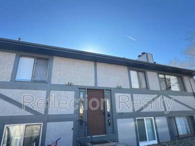 Main picture of 5530 Bowden Loop