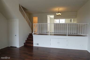 Main picture of 27 Outrigger St