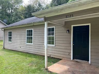 Main picture of 8125 Carlton Trl NW
