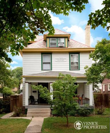 Main picture of 198 E Norwich Ave - B