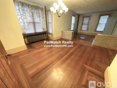 Main picture of 12 Reedsdale St
