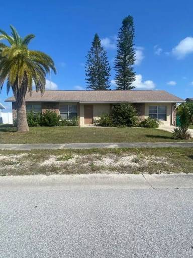 Main picture of 13536 Longwood Ave