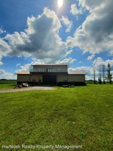 Main picture of 7772 Lugabill Rd