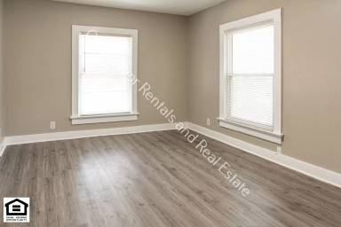 Main picture of 1111 Maple Ave
