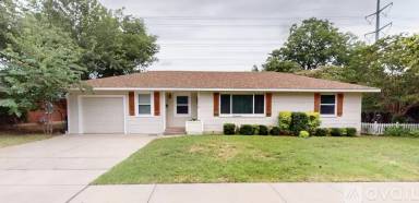 Main picture of 834 Inwood Dr
