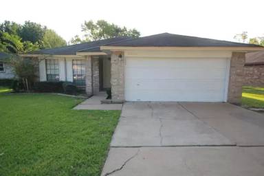 Main picture of 22111 Pearl Lake Dr