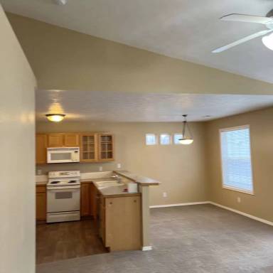 Main picture of 2705 W Spaulding St