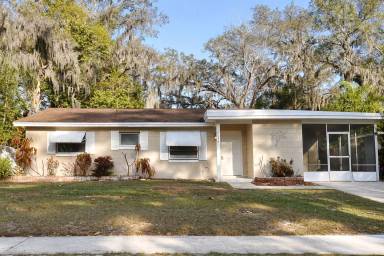 Main picture of 5139 Oak Hill Dr