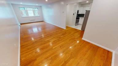 Main picture of 8020 138th St
