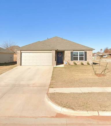 Main picture of 707 W Ava Dr