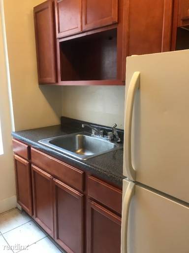 Main picture of 1226 Lincoln Pl