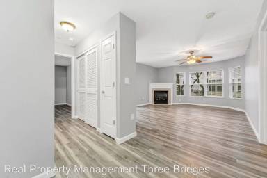 Main picture of 420 Benton Dr