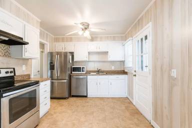 Main picture of 204 W Decatur St