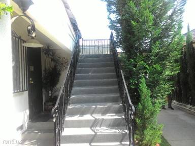 Main picture of 2471 Belgrave Ave