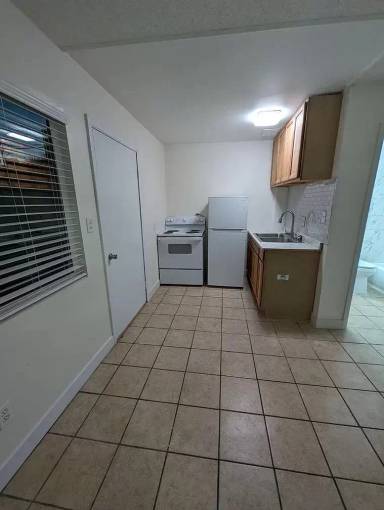 Main picture of 305 N 15th St