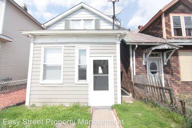 Main picture of 1424 W 3rd St
