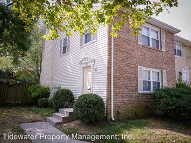 Main picture of 280 Chalet Cir W