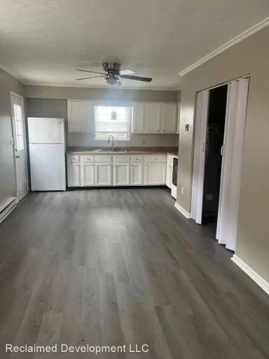 Main picture of 105 Birch Dr