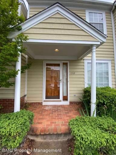 Main picture of 1332 Le Parc Ter