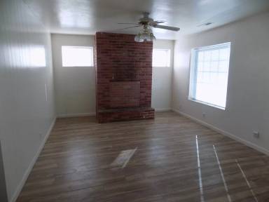 Main picture of 4501 Thompson Ave