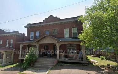 Main picture of 623 N 10th Ave E