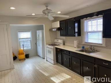 Main picture of 31 Euclid Ave