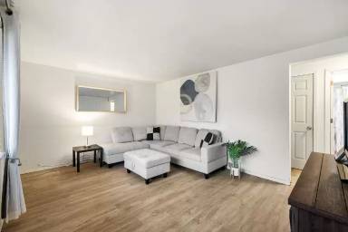 Main picture of 402 College Park Dr