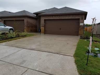 Main picture of 2546-48 Pahmeyer Rd