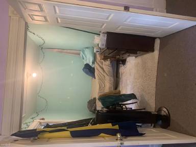 Main picture of 312 Thompson St