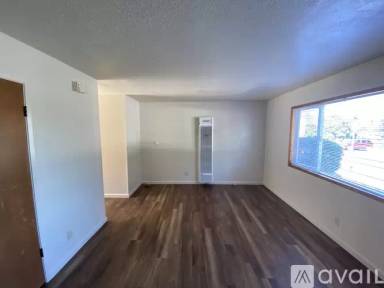 Main picture of 389 12th St