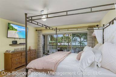 Main picture of 6371 Pelican Bay Blvd