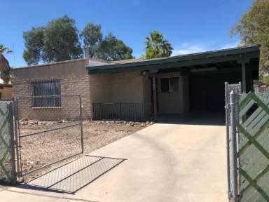 Main picture of 2042 W Hadley St