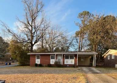 Main picture of 4970 Gardiner Dr